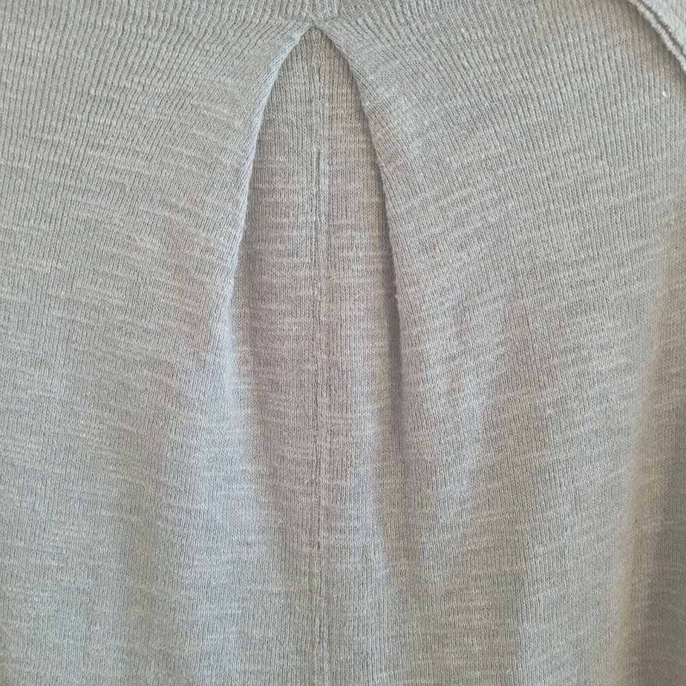 We The Free Blue Split-Back Turtleneck Tunic Sweater Size Small A8 - Picture 4 of 11